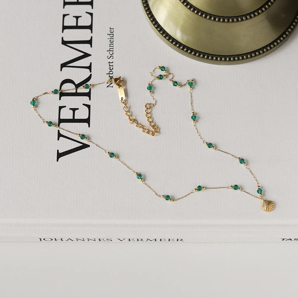 Waterproof Green Bead Shell Necklace in 18K Gold-Plated Stainless Steel