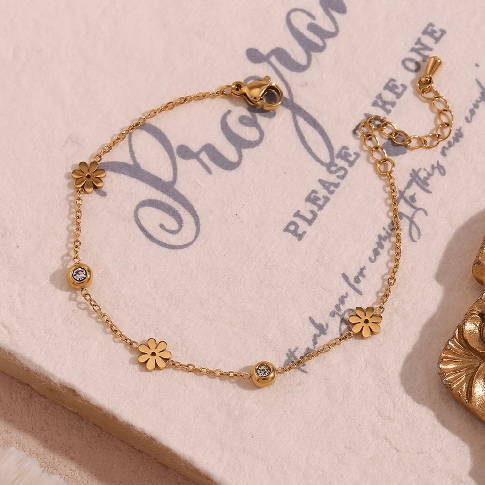 Waterproof Flower Bracelet - 18K Gold Plated