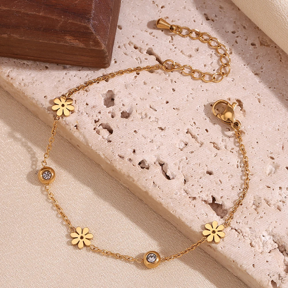Waterproof Flower Bracelet - 18K Gold Plated