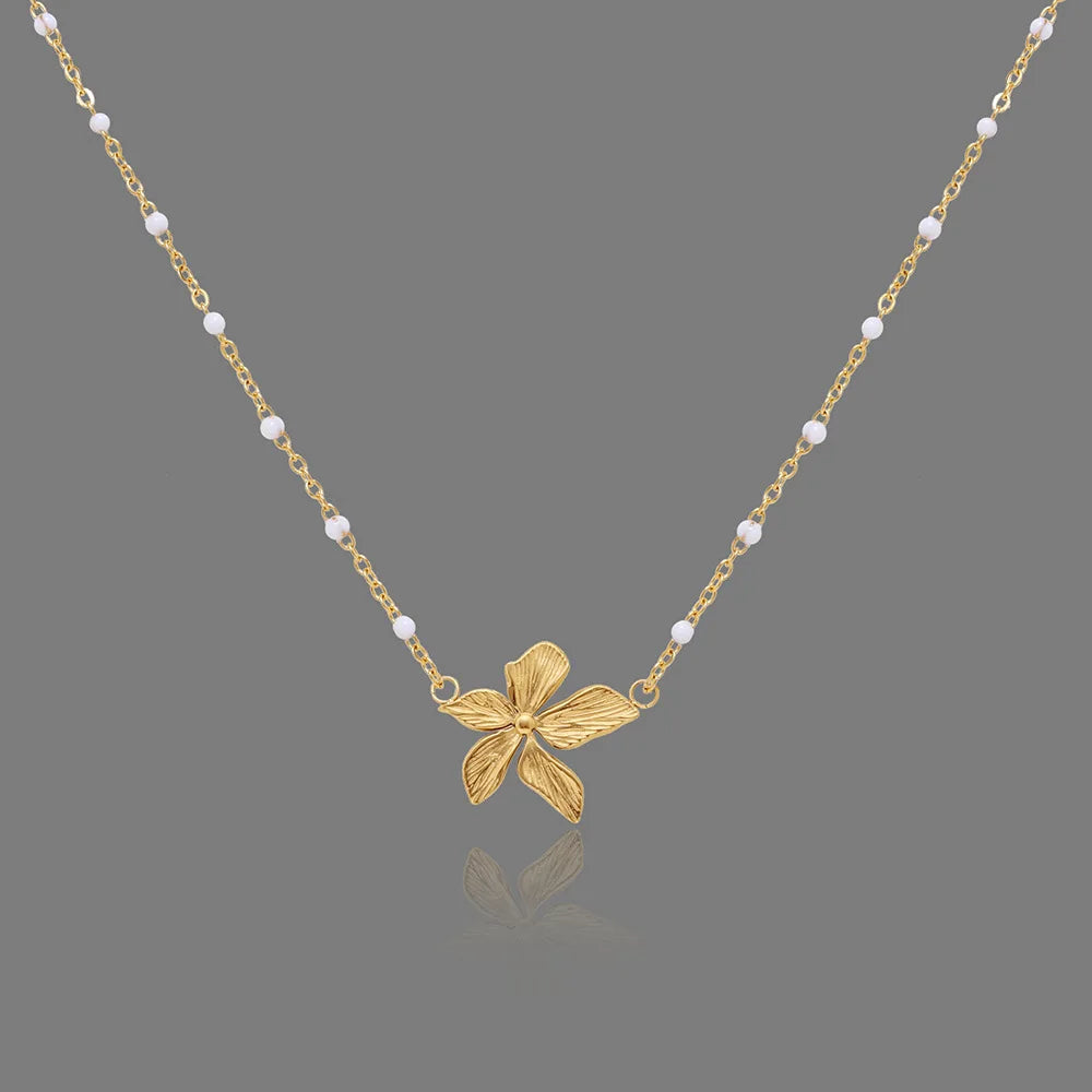Waterproof Gold Petal Pendant Necklace in 18K Gold-Plated Stainless Steel